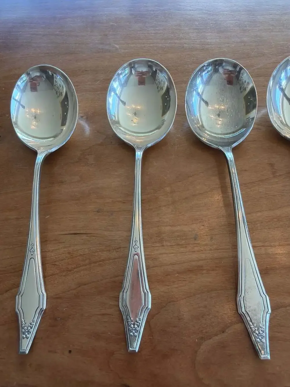 Set of‎ 4 Holmes & Edwards Lovely/Anniversary Pattern Silverplate Soup Spoons
